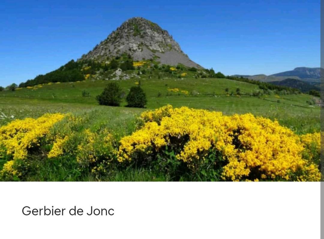 Gite Le Gravier En Haut De Villa Proche De La Dolce Via Arcens エクステリア 写真